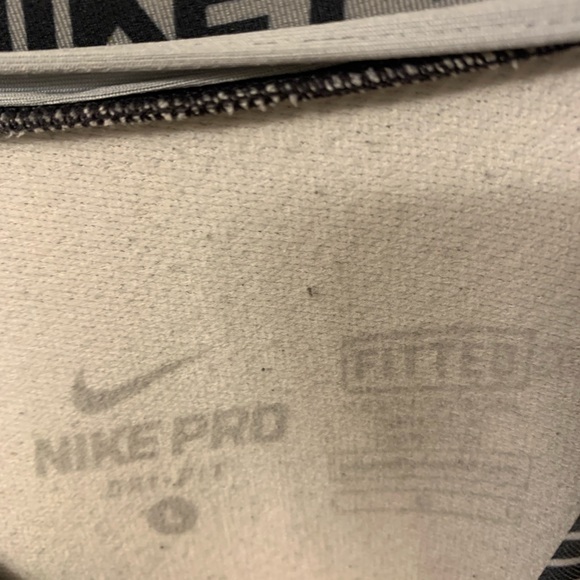 Nike Pro long sleeve - Picture 3 of 3